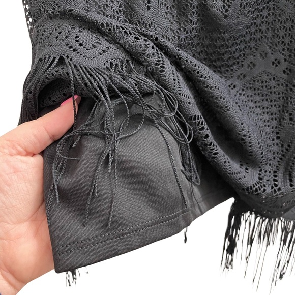 6th & LN | NWT Fringe Lace Skirt - Picture 2 of 8